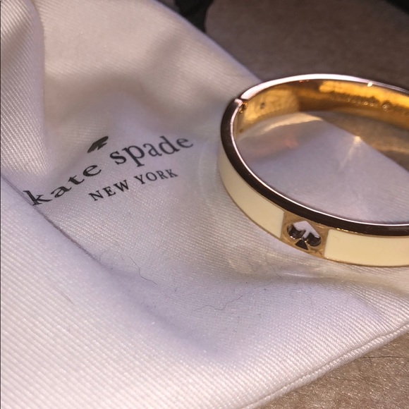 Kate Spade bangle with clasp